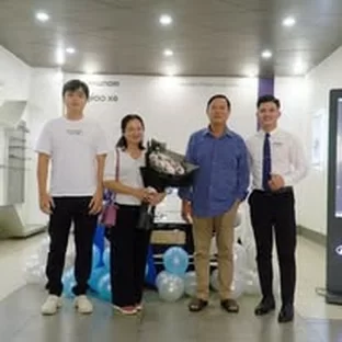 Bàn giao xe Hyundai cho khách hàng tại Vĩnh Long